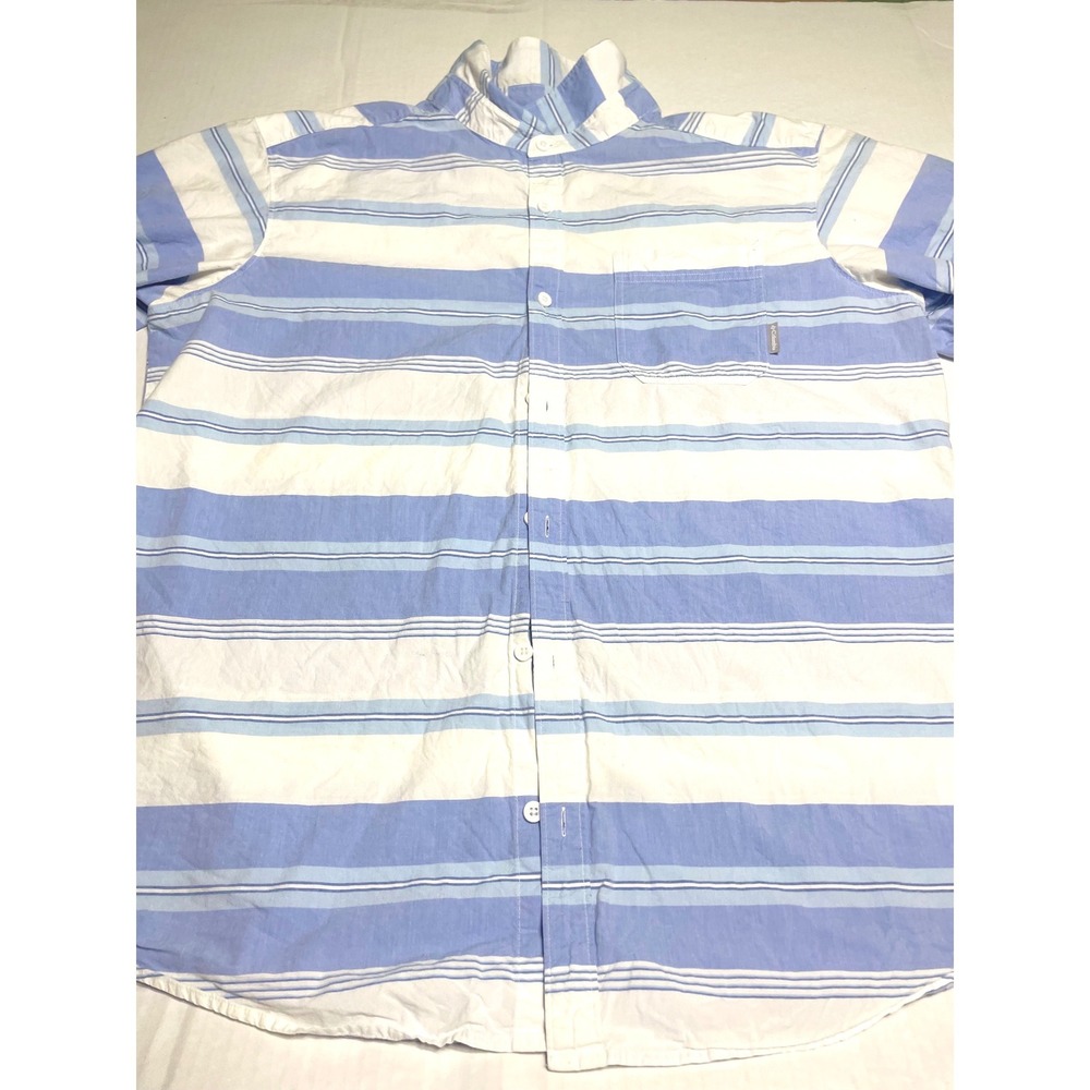 Columbia Mens XL Blue White Striped Short Sleeve Button Down Shirt Pocket Logo